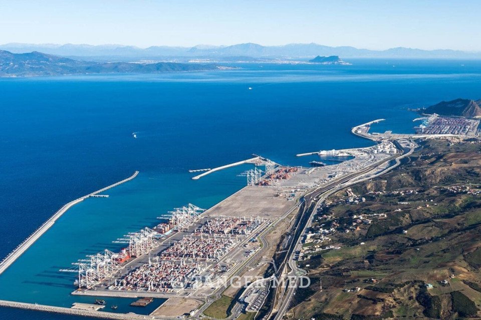 Tanger Med franchit les 11 millions de conteneurs en 2025