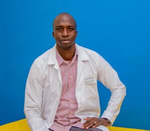 10 signes d’alerte du cancer chez l’enfant selon Dr Lafia Kamel